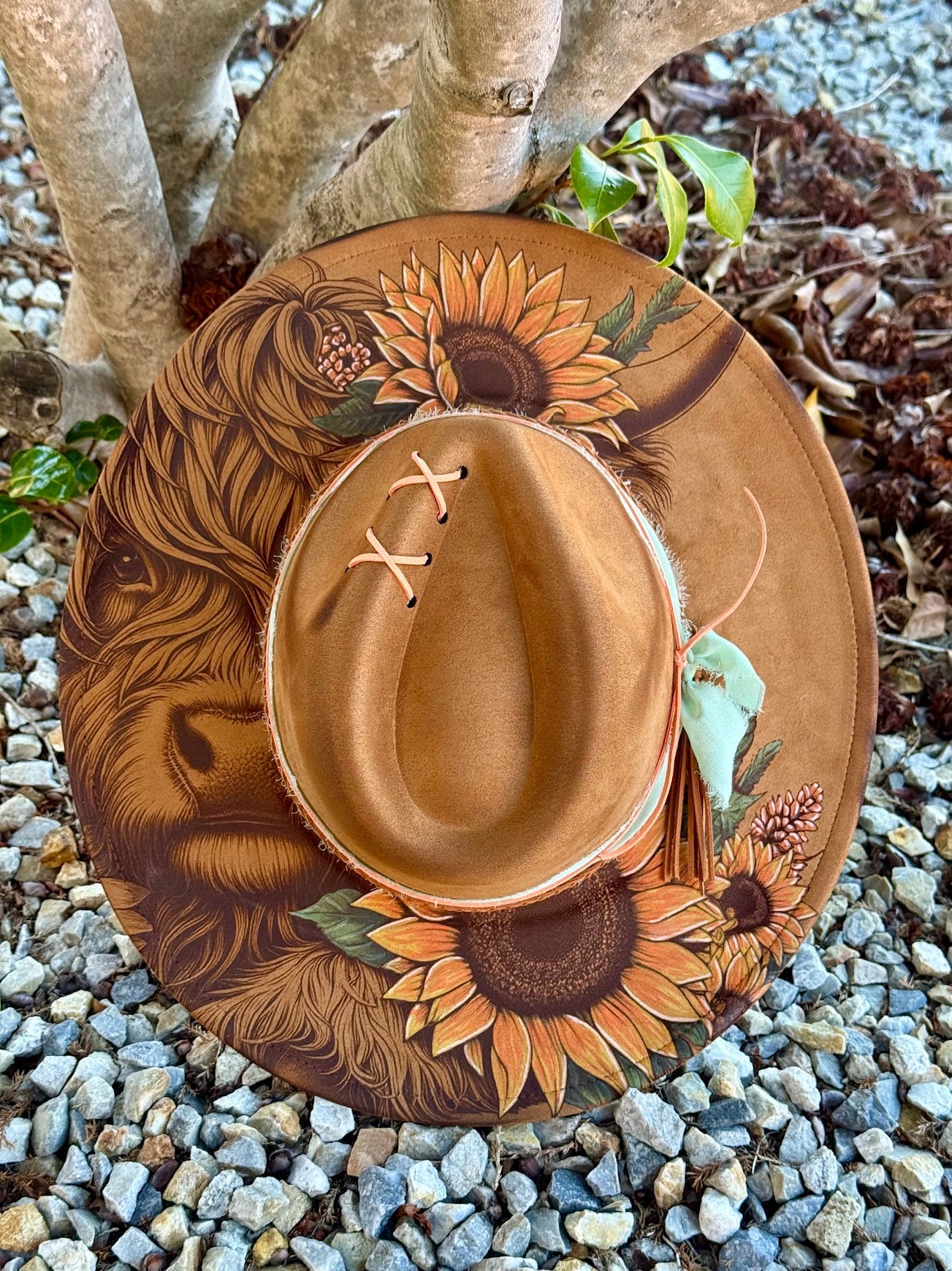 Golden Sunflower Highland Cow - EXCLUSIVE - Engraved Wide Brim Hat, Vegan Suede Fedora Hat, Laser Engraved, Cowboy Hat, Burned Fedora
