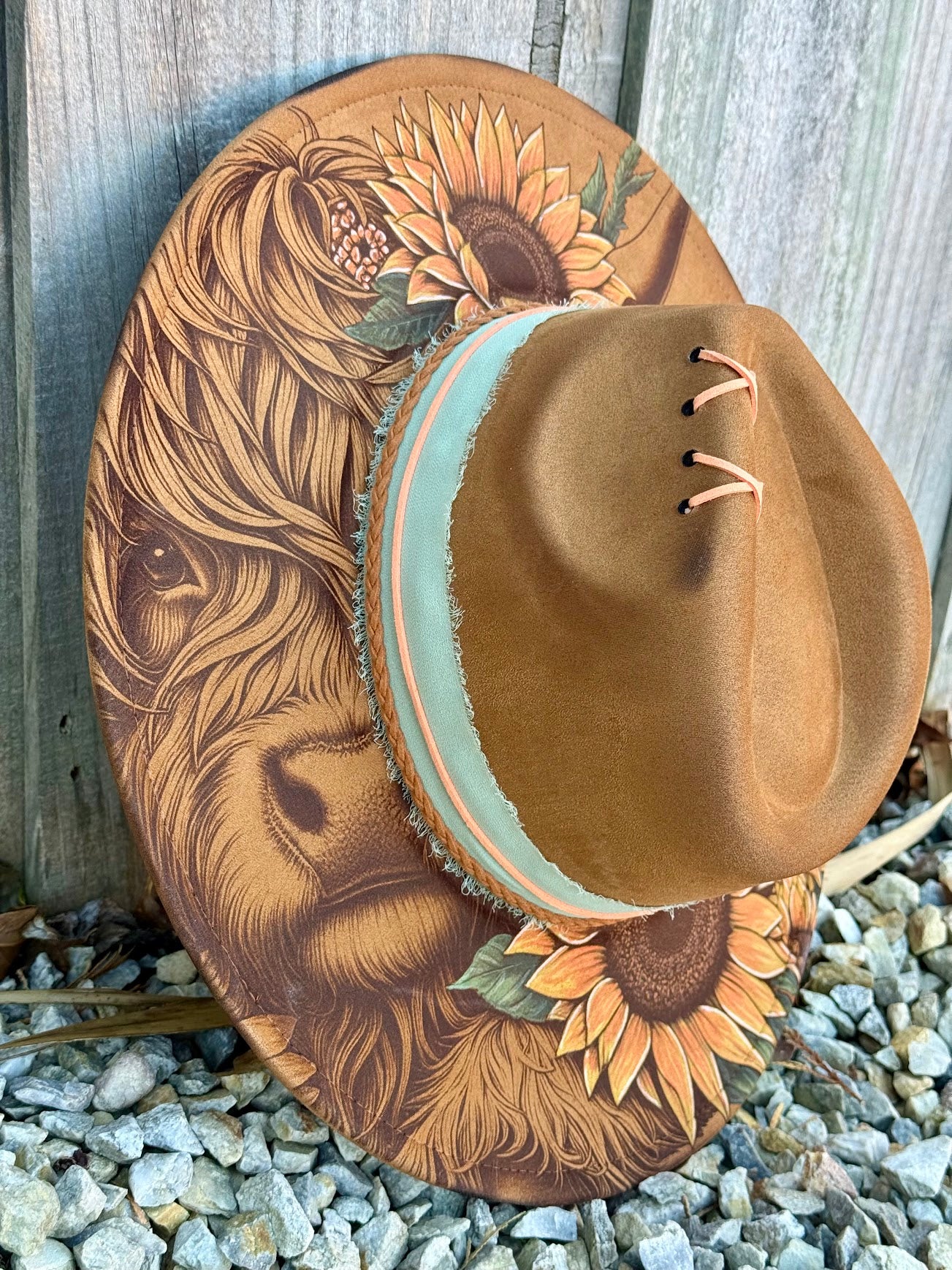 Golden Sunflower Highland Cow - EXCLUSIVE - Engraved Wide Brim Hat, Vegan Suede Fedora Hat, Laser Engraved, Cowboy Hat, Burned Fedora