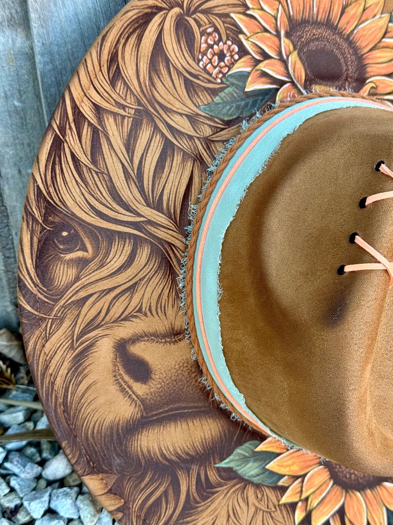 Golden Sunflower Highland Cow - EXCLUSIVE - Engraved Wide Brim Hat, Vegan Suede Fedora Hat, Laser Engraved, Cowboy Hat, Burned Fedora
